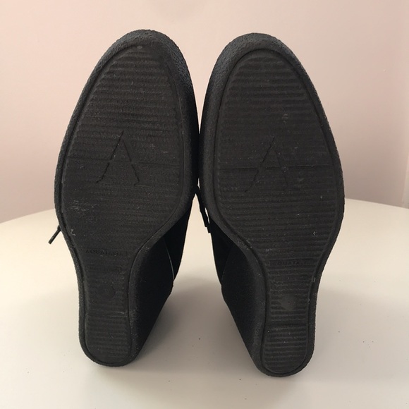 Aquatalia black suede wedge/platform bootie. Size 9. - Picture 4 of 6